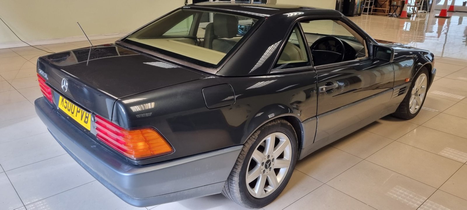 1993 Mercedes-Benz 500SL additional view